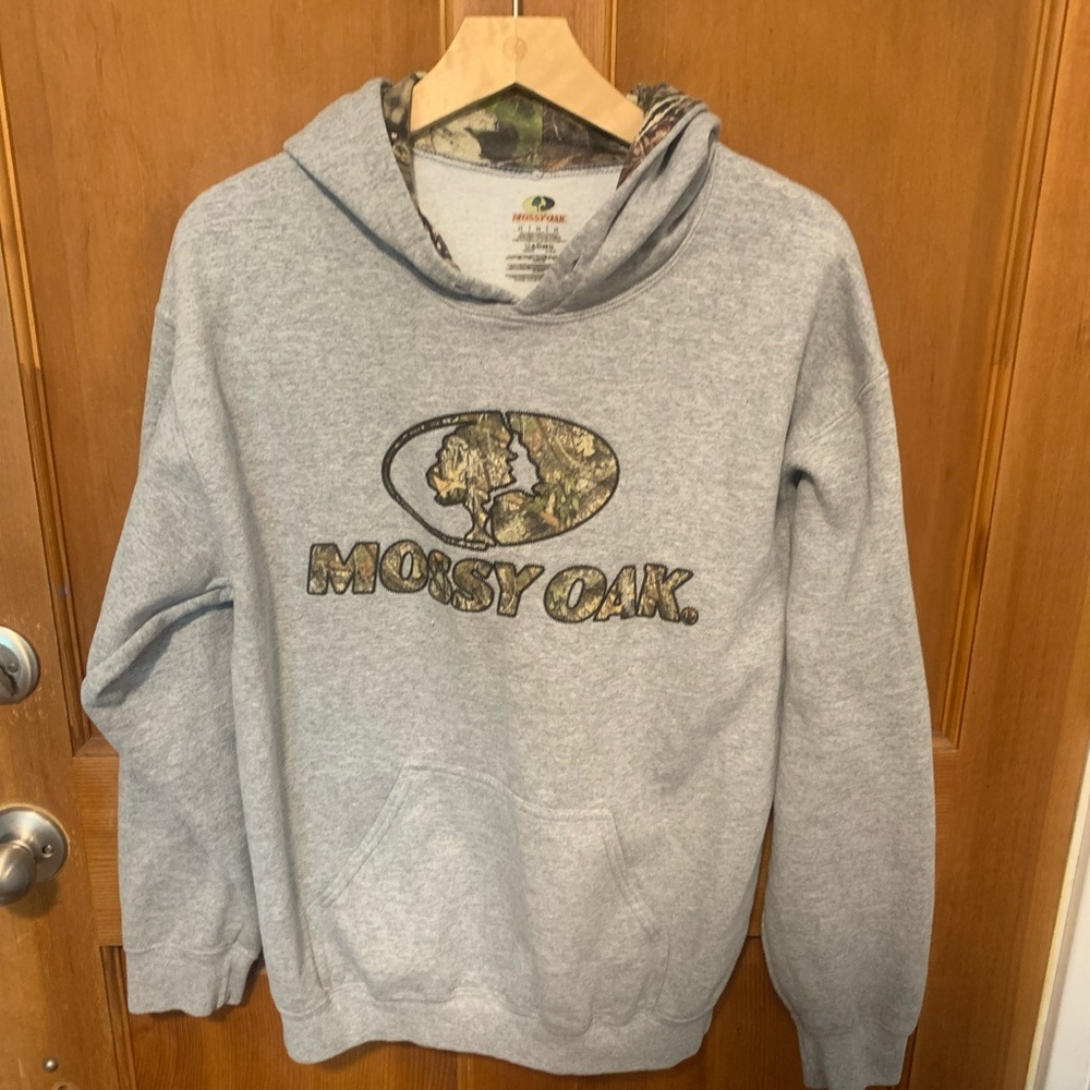 Mossy Oak Grey Sweatshirt, Kids Medium